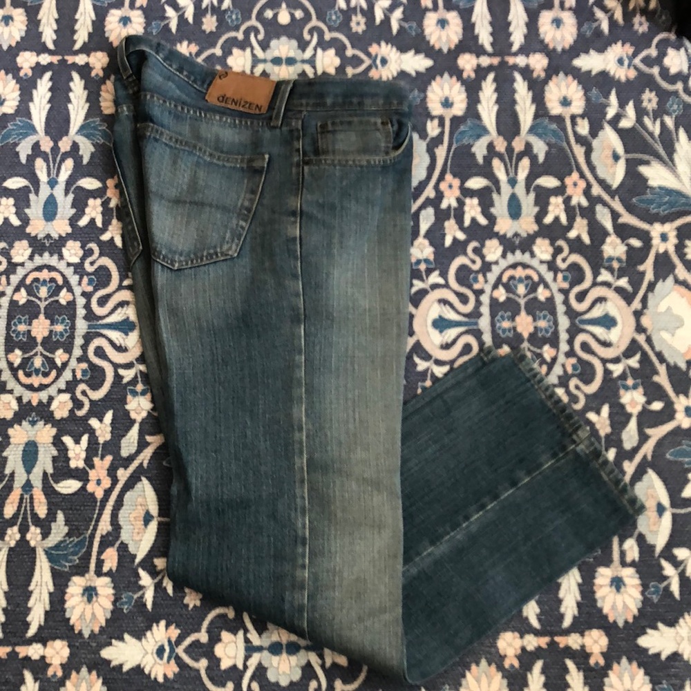 Denizen Levi Straight Fit Jeans
